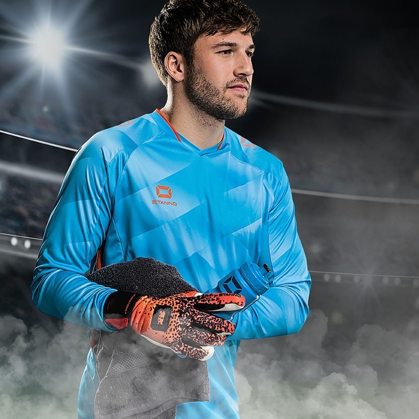 Stanno-2025-04-KEEPERS-1-72dpi5555.jpg